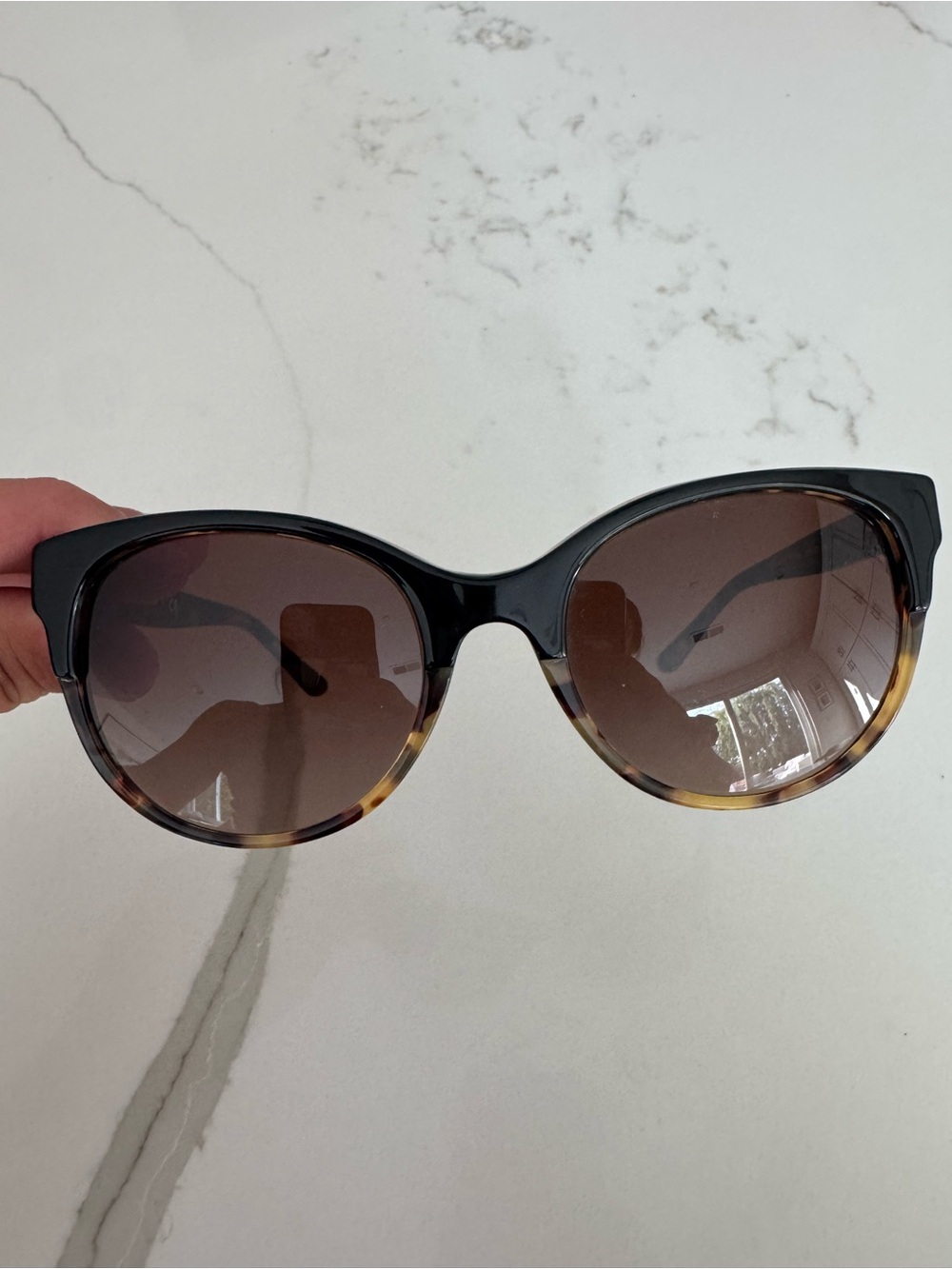Tory Burch TY7095 sunglasses in tortoise shell & black